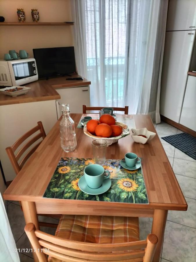 Beatrice Apartment con 1camera da letto, un soggiorno cucina e bagno Scordia Esterno foto